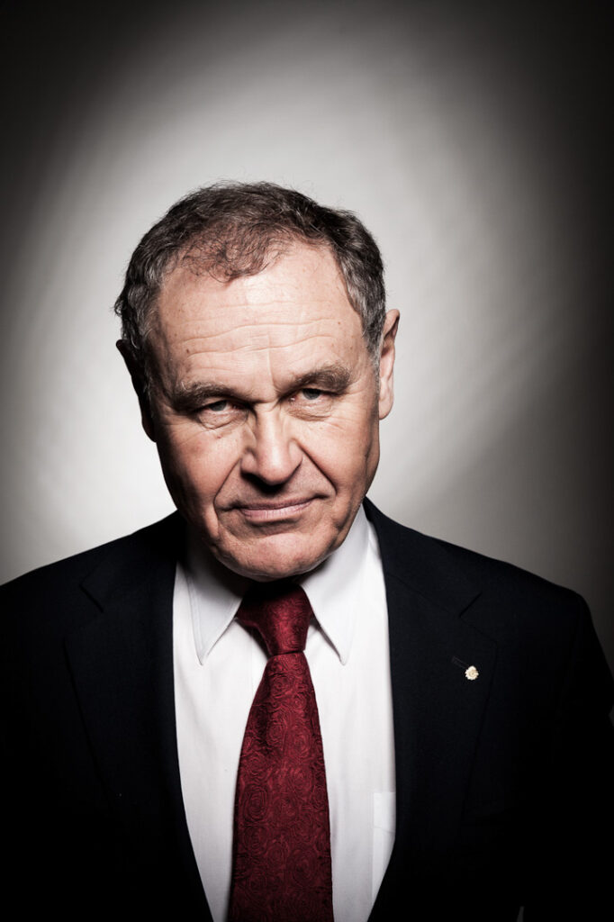 Businessportrait von Executive Director of the Nobel Foundation Michael Sohlmann im Schloss Bellevue, Berlin, anlässlich des 50-jährigen Jubiläums der Volkswagenstiftung – Businessfotograf.