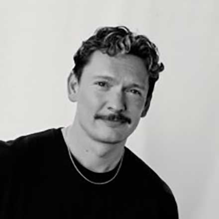Dr. Lutz van Dijk Stefan Anlauf Creative Director THJNK